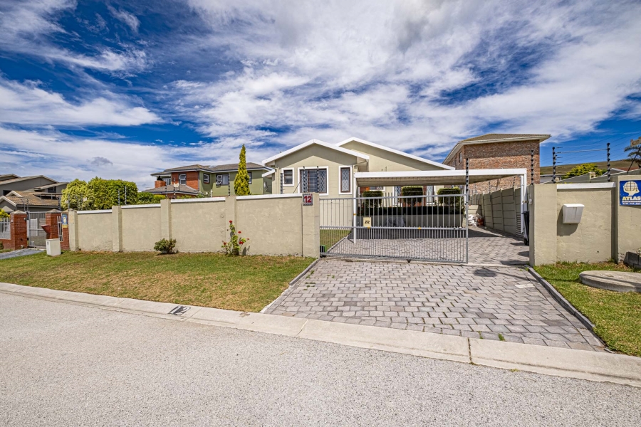 3 Bedroom Property for Sale in Kamma Heights Eastern Cape